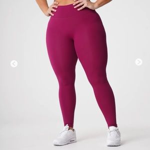 NVGTN Berry Signature 2.0 Leggings